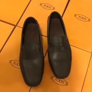 Tod’s Gommino leather loafers blue size 11.5